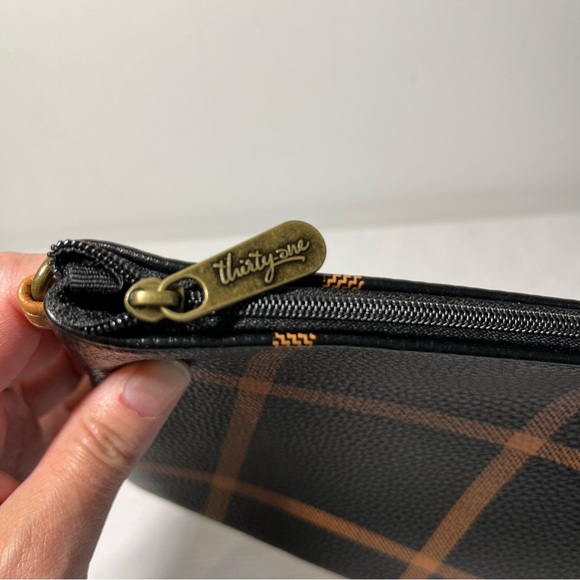 Thirty-One clutch or cosmetic bag Black Tan checkered Design - Picture 2 of 4